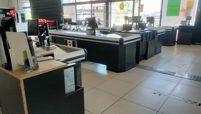 an image of a store with a counter and a counter top