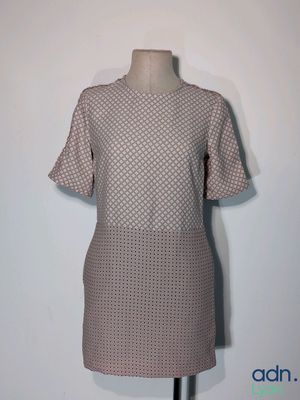 a close up of a dress on a mannequin mannequin mannequin mannequin mannequin mannequin mannequin mannequin
