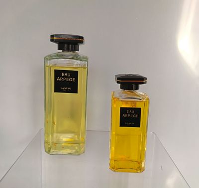 LANVIN Arpège Deux flacons factices, modèle Art deco Flacons…