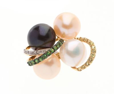 BAGUE cocktail en or jaune 750 °/°° ornée de quatre perles b…