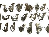 de nombreux types d'instruments de musique exposés