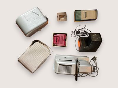 Lot DE 6 Appareils : 4 Visionneuses ET 2 Projecteurs À Diapo…