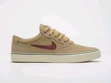 Nike SB Zoom Low en toile, couleur désert / rouge