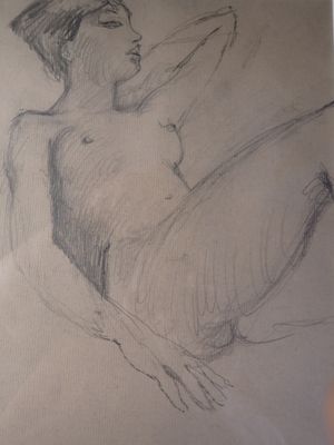 dessin au crayon représentant une femme assise par terre, les jambes croisées