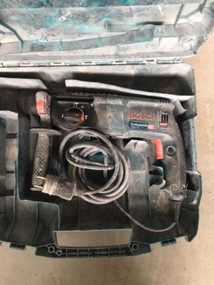 a tool in a case that is sitting on the floor