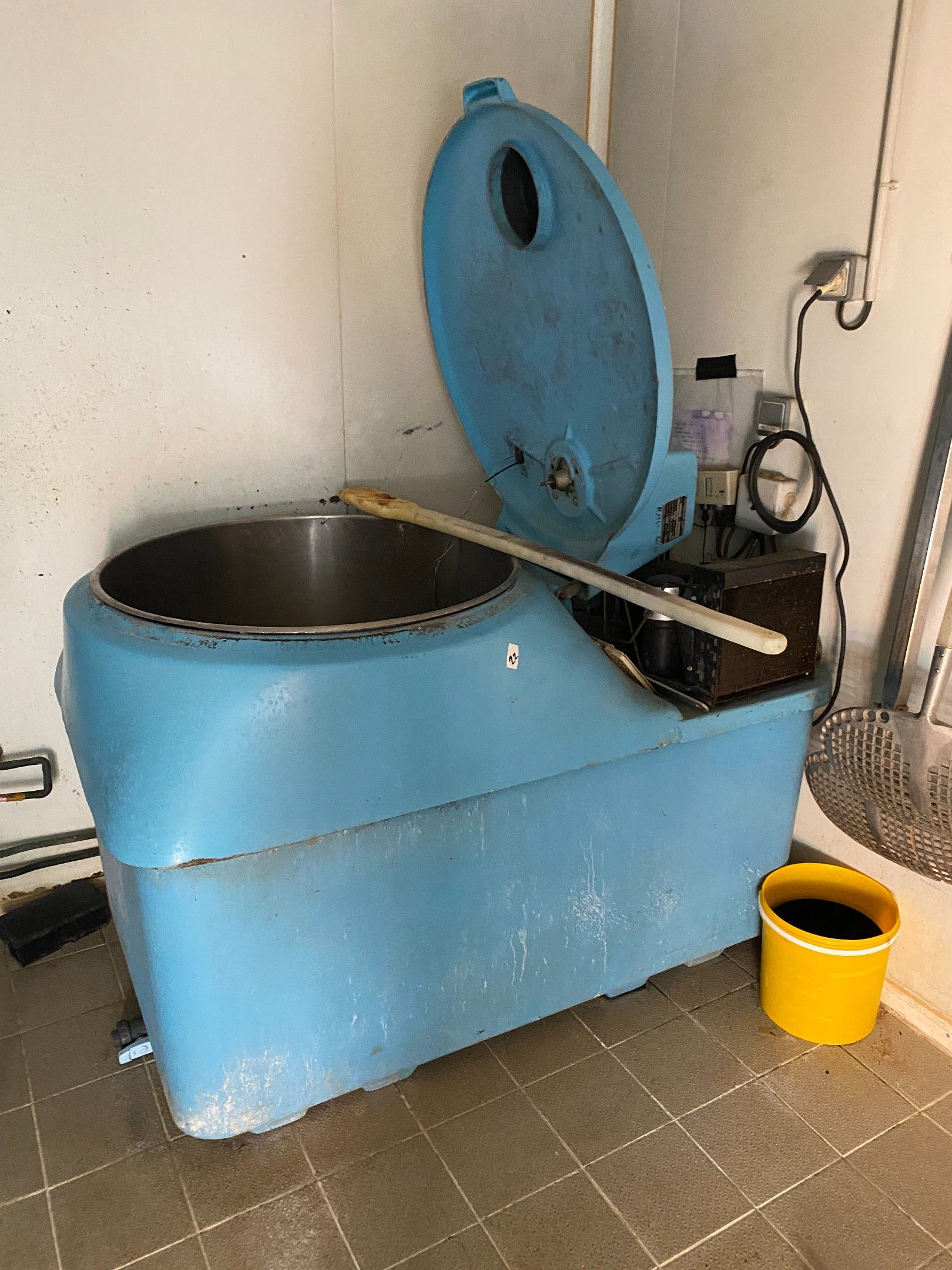 Un refroidisseur en acier et inox GUERY