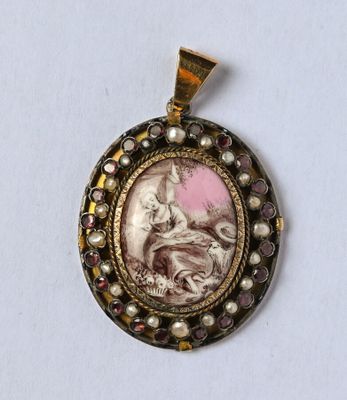 Pendentif ancien ovale en or jaune 18K (750/oo) et argent( 8…