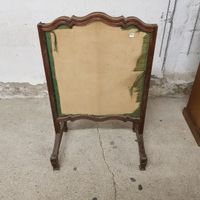 Ecran de cheminée en noyer mouluré et panneau de tapisserie … (photo 4)