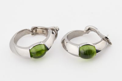 Chaumet Boucles d’oreilles circa 1999-2000 En or blanc 18 K …