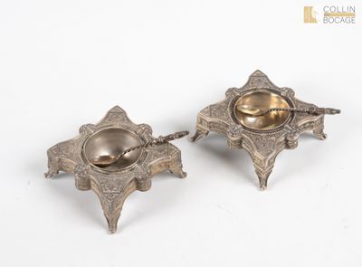 Paire de salerons en argent (925°/°°), de forme carrée, repo… - Photo 1