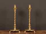 paire de chandeliers anciens en laiton