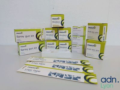 Lot de 17 articles de préparation automobile : jeux pour pis…