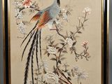 peinture représentant un oiseau et un oiseau de paradis sur fond beige