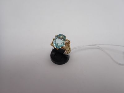 Bague en or 14 cts et topaze, Circa 1970 poids 8,5 gr tel, T…