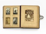 un livre qui contient plein d'images
