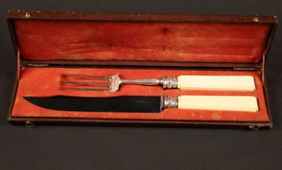 Service à gigot : La fourchette est en argent poinçon "Vieil…
