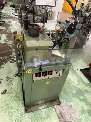 l'image d'une machine installée dans une pièce