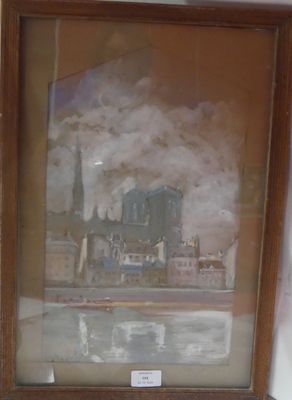 une photo d'une photo d'une ville accrochée au mur