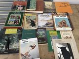 beaucoup de livres sur le sol sur le sol