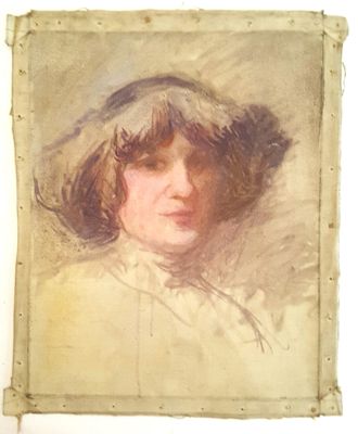 tableau représentant une femme coiffée d'un chapeau, devant un fond blanc