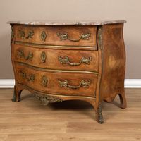 Travail régional, dans le goût de Hache Commode En placage d… (photo 2)