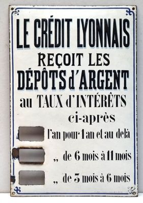 sign on the wall of a building advertising a creditylonias deposit agent