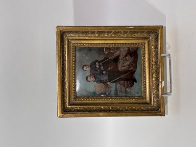 une photo d'un tableau accroché au mur
