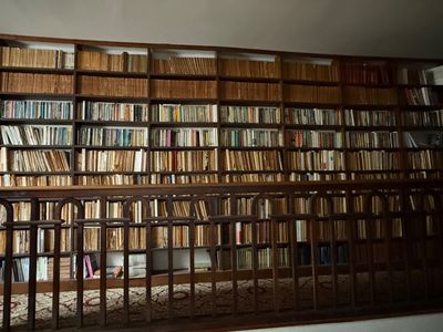 Contenu d'une bibliothèque, Enlèvement sur place à Bretenoux…