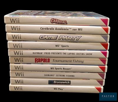 un grand nombre de jeux vidéo empilés les uns sur les autres