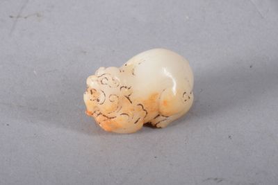 a small tooth that is on a table