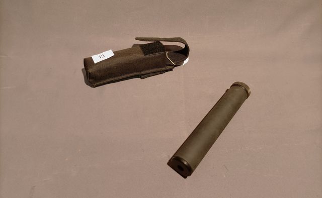 Catégorie D. Modérateur 9mm monté sur M92. Sur déclaration du déb