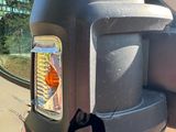 an image of a parking meter in a car