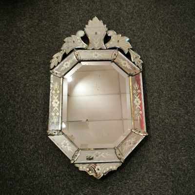 Glace en miroirs gravés de Venise.