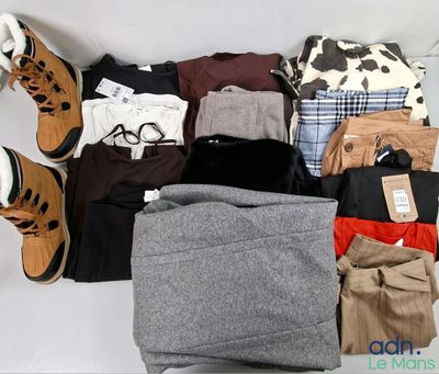 Lot à retirer à Décines-Charpieu (69150) du lundi au vendred…