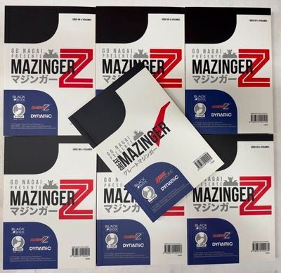 Plusieurs magazines sont empilés les uns sur les autres sur une table