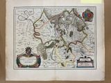 une vieille carte de l'Europe sur laquelle figure l'image d'un homme à cheval