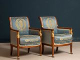 paire de fauteuils bleus et dorés de style Louis II
