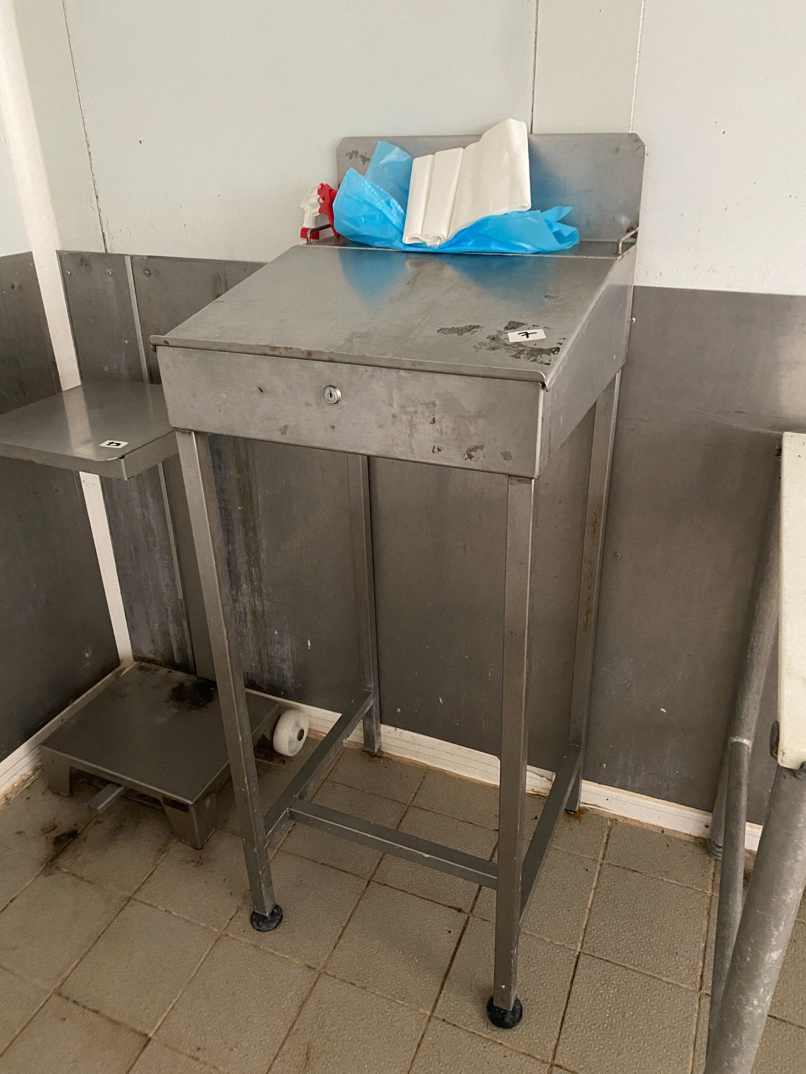 Un pupitre en inox