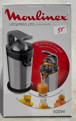 emballage d'un extracteur de jus d'où s'écoule du jus
