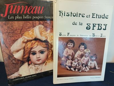 2 volumes sur poupées SFBJ et JUMEAU