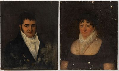 deux portraits d'un homme et d'une femme en tenue de cérémonie