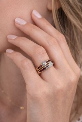 Guy LAROCHE : Bague en or jaune 750 °/°°° (18K) sertie de de… - Photo 1