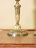 PAIRE DE FLAMBEAUX de style Louis XVI en bronze ciselé et do… (photo 4)