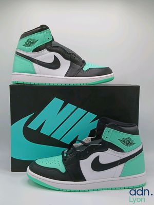 Air Jordan 1 Retro High OGL noir / blanc - vert phosphorescent