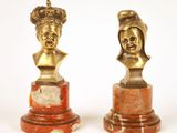paire de bustes anciens en bronze représentant une femme et un homme