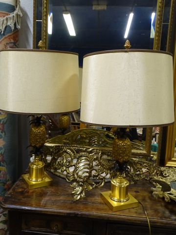 Paire de lampes de table ananas à deux bras de lumière dans le go...