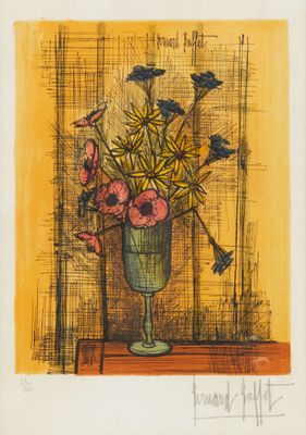 dessin représentant un vase de fleurs posé sur une table, sur fond jaune