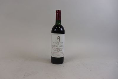 1 Bt Chateau Latour Pauillac 1er GCC 1961, HE+/LB, jupe déco…
