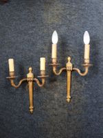 DEUX PAIRES D'APPLIQUES à deux bras de lumière en laiton et … (photo 6)