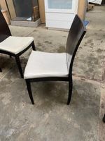 Lot de 4 chaises contemporaines, à structure en bois de coul… (photo 5)